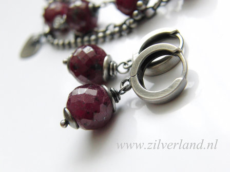 Sterling Zilveren Oorbellen met Robijn