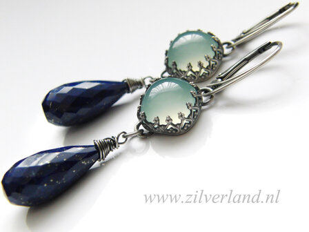 Handgemaakte Zilveren Oorbellen met Chalcedoon en Lapis Lazuli
