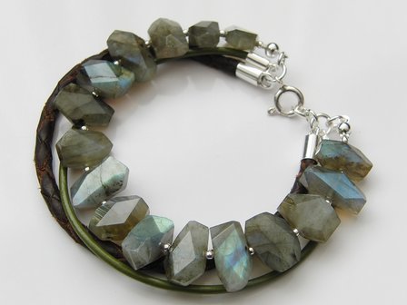 Edelstenen Armband met Labradoriet en Leren Koorden