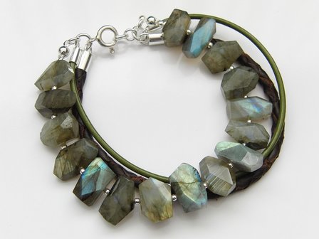 Edelstenen Armband met Labradoriet en Leren Koorden