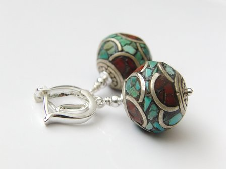 Zilveren Oorbellen met Tibetaanse Kralen 3