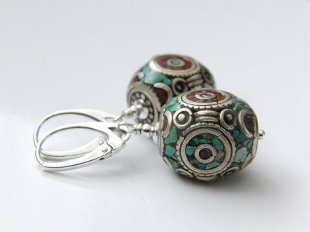 Zilveren Oorbellen met Tibetaanse Kralen 4