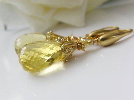 Zilveren Oorbellen met Beryl