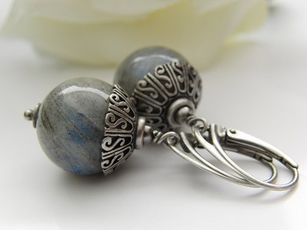 Zilveren Oorbellen met Edelstenen &quot;Labradoriet in Bali&quot;