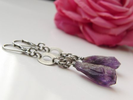 Zilveren Oorbellen met Ruwe Amethist