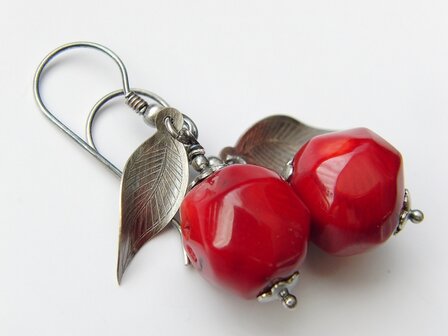 Zilveren Oorbellen met Koraal &quot;Appels&quot;