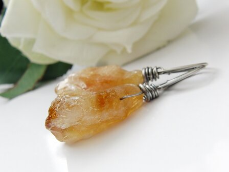 Zilveren Oorbellen met Ruwe Citrien