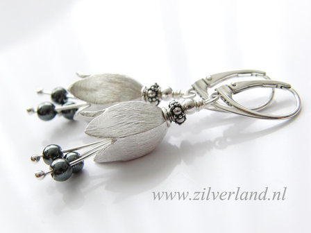 Sterling Zilveren Oorbellen met Hematiet &quot;Kelkjes&quot;