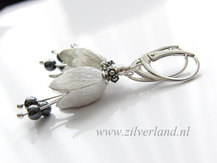 Sterling Zilveren Oorbellen met Hematiet &quot;Kelkjes&quot;