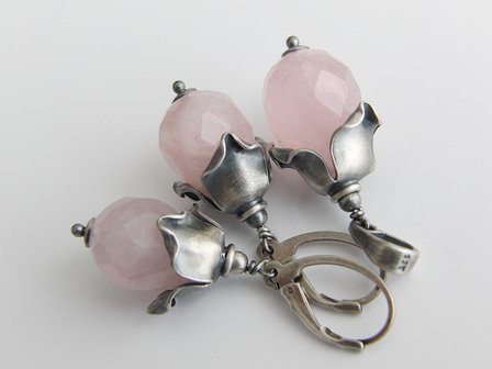 Handgemaakte Sieraden Set- Zilveren Oorbellen en Hanger met Rozenkwarts
