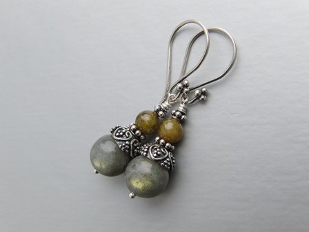 Zilveren Oorbellen met Labradoriet en Toermalijn