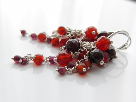 Zilveren Edelstenen Oorbellen met Granaat en Carneool