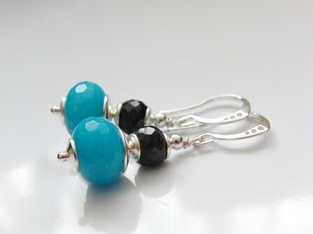 Zilveren Oorbellen met Jade en Saffier