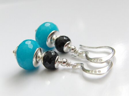 Zilveren Oorbellen met Jade en Saffier