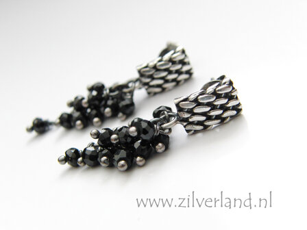 Handgemaakte Zilveren Oorstekers met Spinel