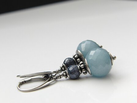 Edelstenen Oorbellen met Jade en Saffier