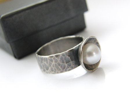Handgemaakte Sterling Zilveren Ring met Zoetwaterparel