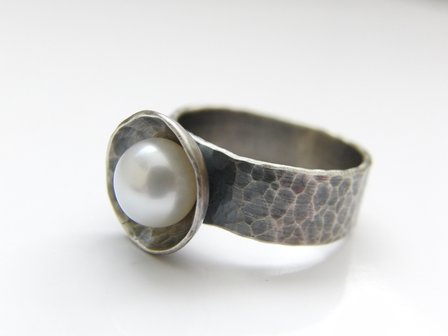 Handgemaakte Sterling Zilveren Ring met Zoetwaterparel