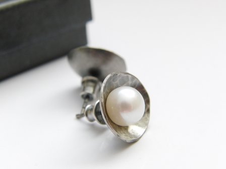 Handgemaakte Oorstekers met Zoetwaterparels