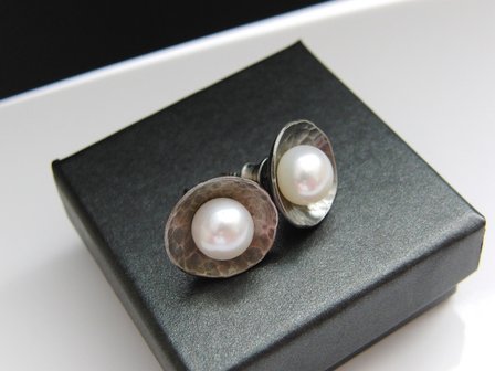 Handgemaakte Oorstekers met Zoetwaterparels