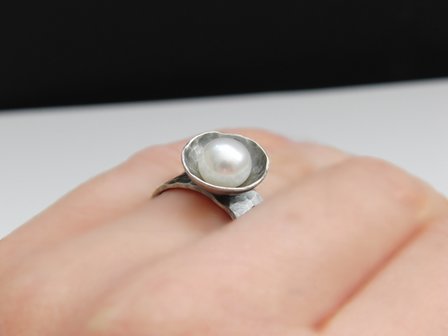 Handgemaakte Sterling Zilveren Ring met Zoetwaterparel