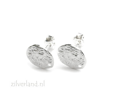 925 zilveren oorstekers met textuur