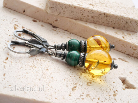 Handgemaakte Barnsteen Oorbellen met Malachiet in 925 Zilver