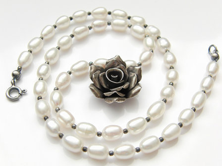 Sterling Zilveren Ketting met Zoetwaterparels &quot;Roos&quot;