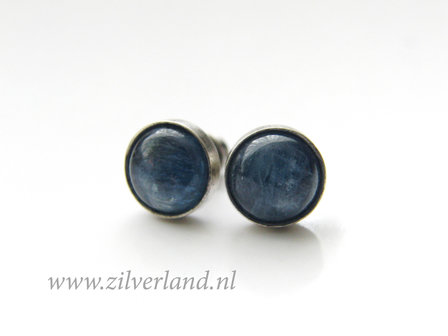 Handgemaakte Zilveren Oorstekers met Kyaniet