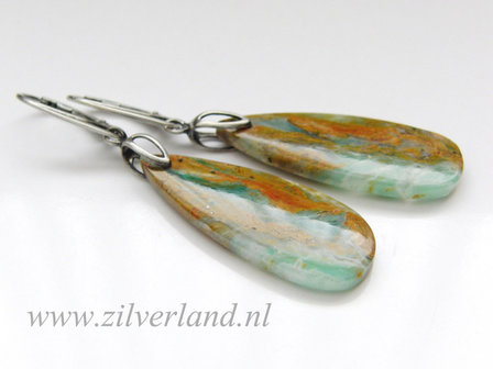 Sterling Zilveren Oorbellen met Blauwe Opaal