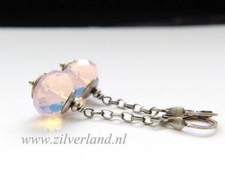 Oorbellen met Opaliet