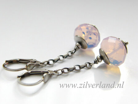 Oorbellen met Opaliet