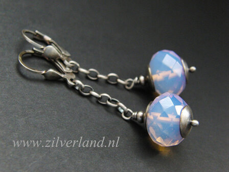 Oorbellen met Opaliet