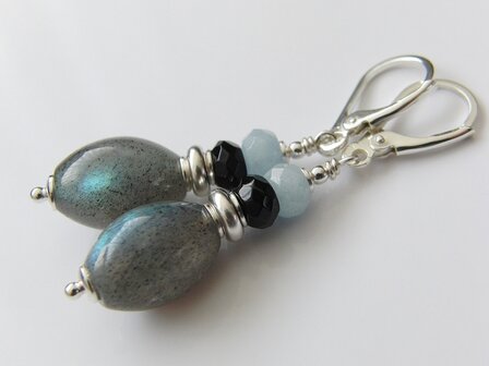 Edelstenen Oorbellen met Labradoriet, Onyx en Aquamarijn