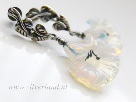 Handgemaakte Zilveren Oorstekers met Opaliet