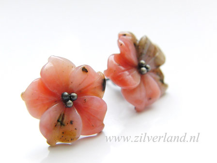 Handgemaakte Zilveren Oorstekers met Roze Opaal