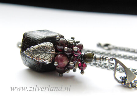 Handgemaakte Zilveren Ketting met Granaat en Toermalijn