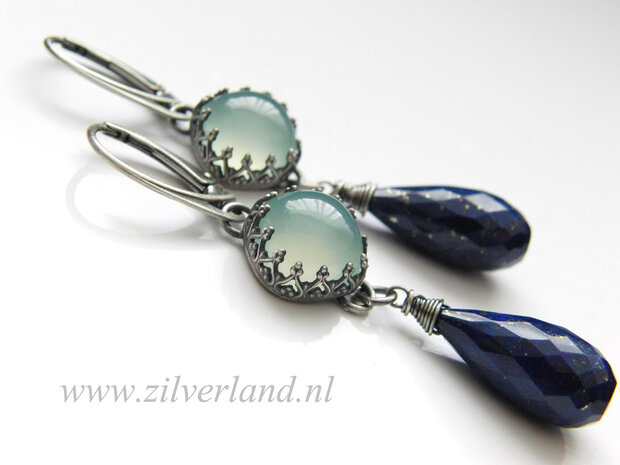 Handgemaakte Zilveren Oorbellen met Chalcedoon en Lapis Lazuli