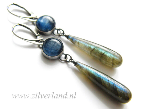 Handgemaakte Zilveren Oorbellen met Kyaniet en Labradoriet