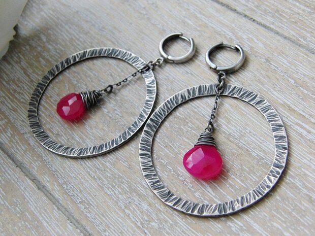 Zilveren Oorbellen met Chalcedoon "Around and Around"