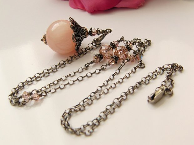 Handgemaakte Ketting met Jade "Zalm Bal"