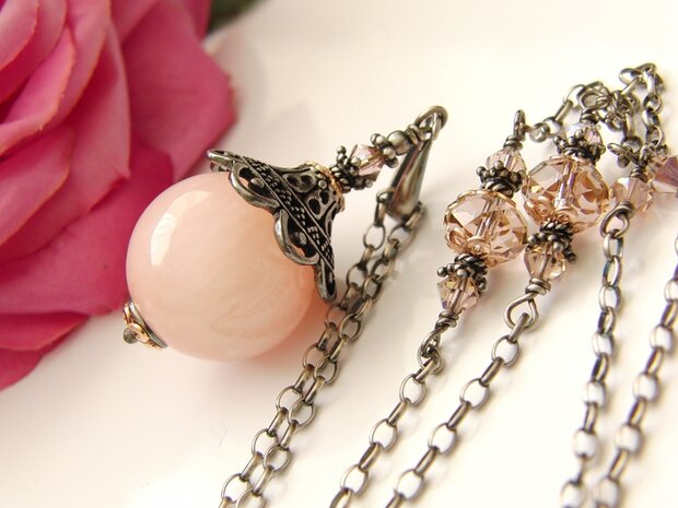 Handgemaakte Ketting met Jade "Zalm Bal"