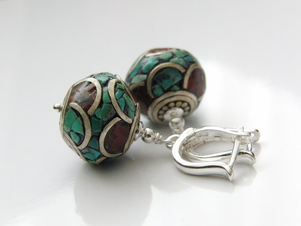 Zilveren Oorbellen met Tibetaanse Kralen 3