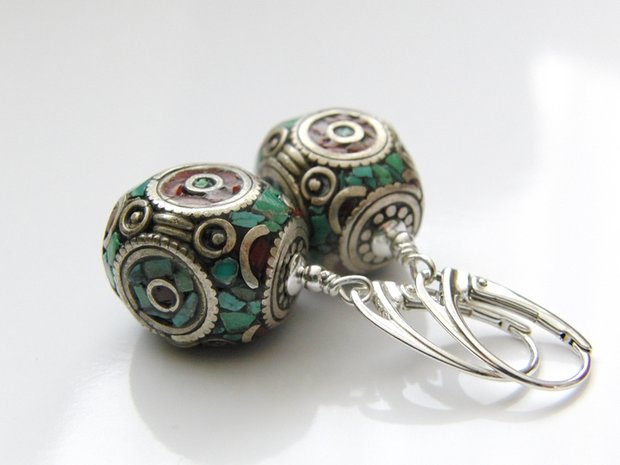 Zilveren Oorbellen met Tibetaanse Kralen 4