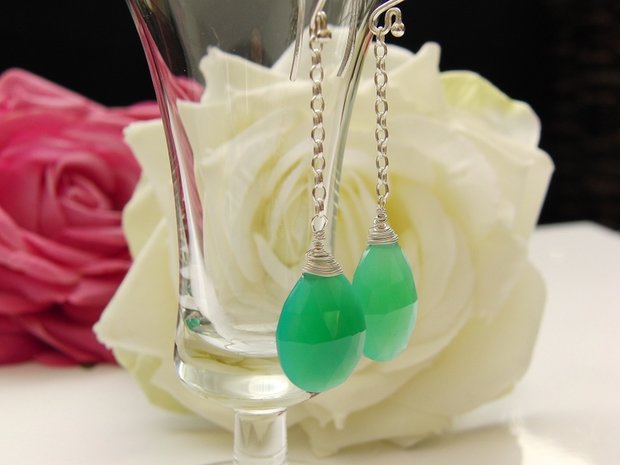 Zilveren Oorbellen met Chalcedoon Briolettes