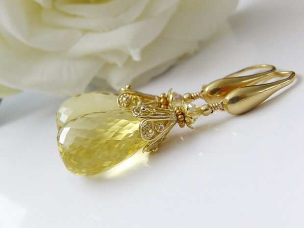 Zilveren Oorbellen met Beryl