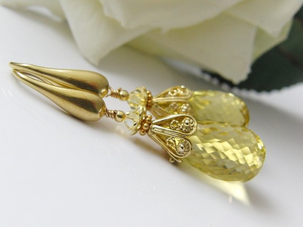 Zilveren Oorbellen met Beryl