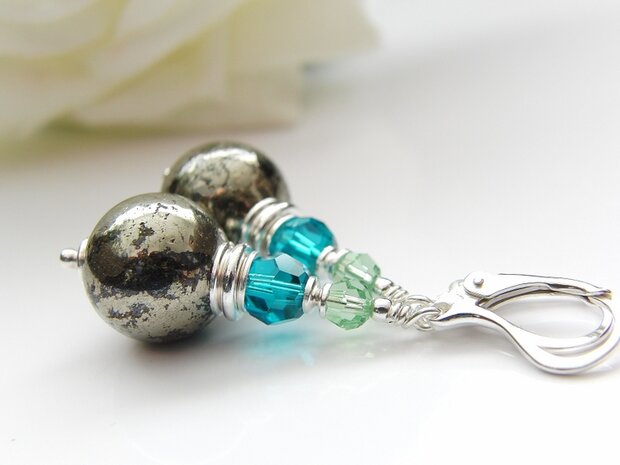 Zilveren Oorbellen met Pyriet en Swarovski