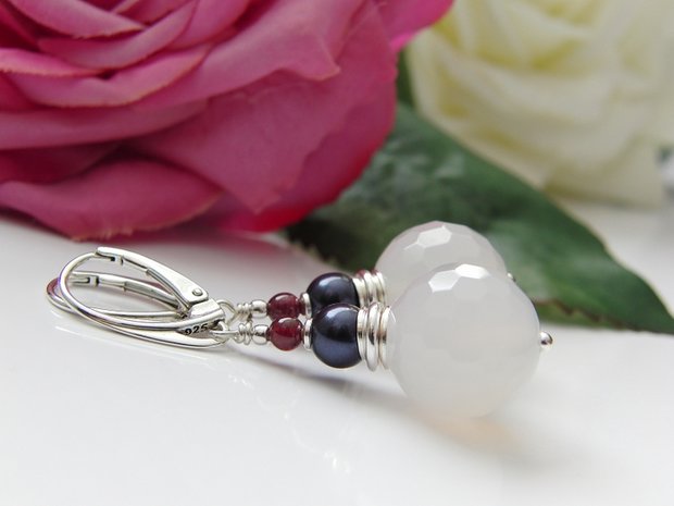 Zilveren Oorbellen met Witte Agaat 