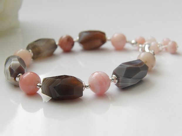 Zilveren Armband met Botswana Agaat en Roze Opaal